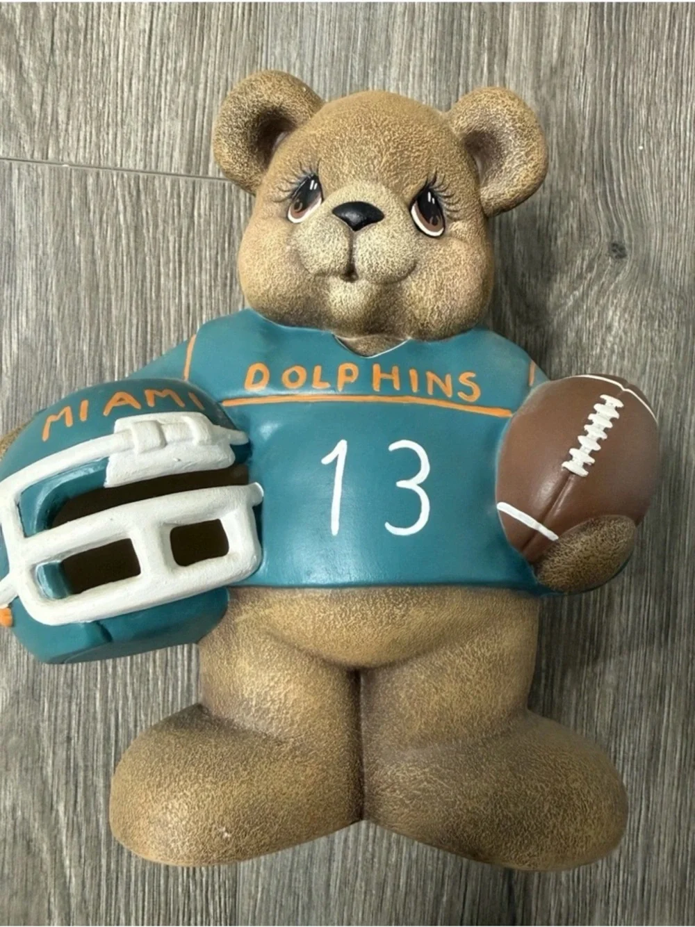 Miami Dolphins Hand Painted Ceramic Bear With Football/hemlet Dan Marino NFL
#13 - Picture 1 of 11